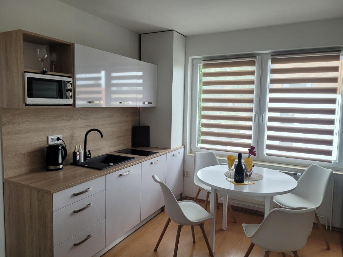 Apartman Centrum V Sukromi Restauracia U Jakuba Мартин Екстериор снимка
